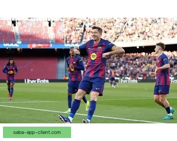 莱万以185场117球追平斯托伊奇科夫 并列巴萨队史射手榜第十四位